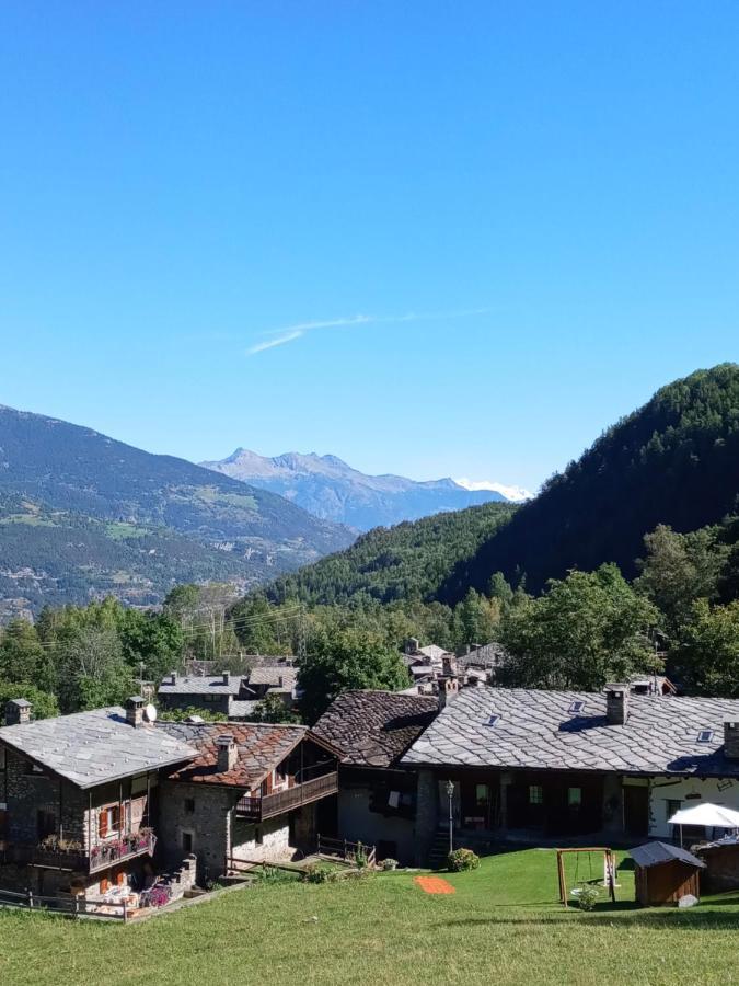 Les Chevreuils Arvier Exterior foto